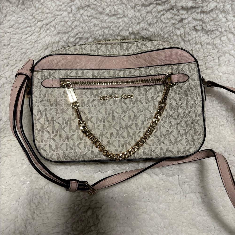 Michael kors pink and gold crossbody purse